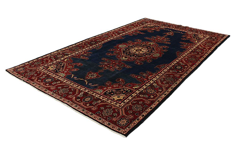Nahavand - Hamadan Persian Carpet 331x200 - Picture 2