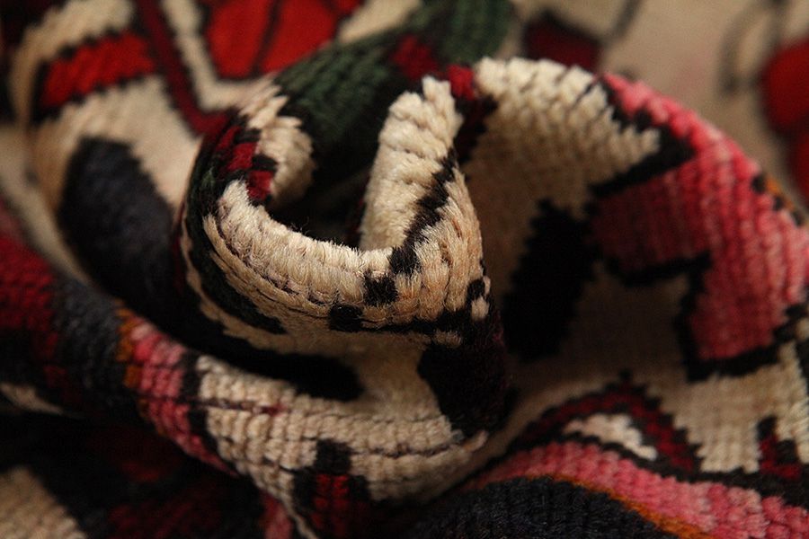 Zanjan - Hamadan Persian Carpet 295x202 - Picture 6