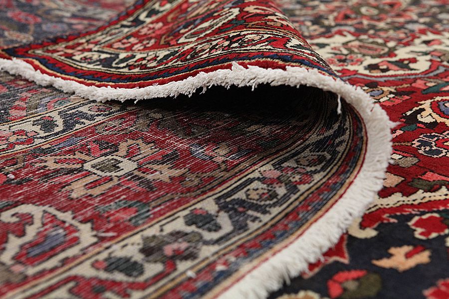 Bakhtiari Persian Carpet 300x211 - Picture 4