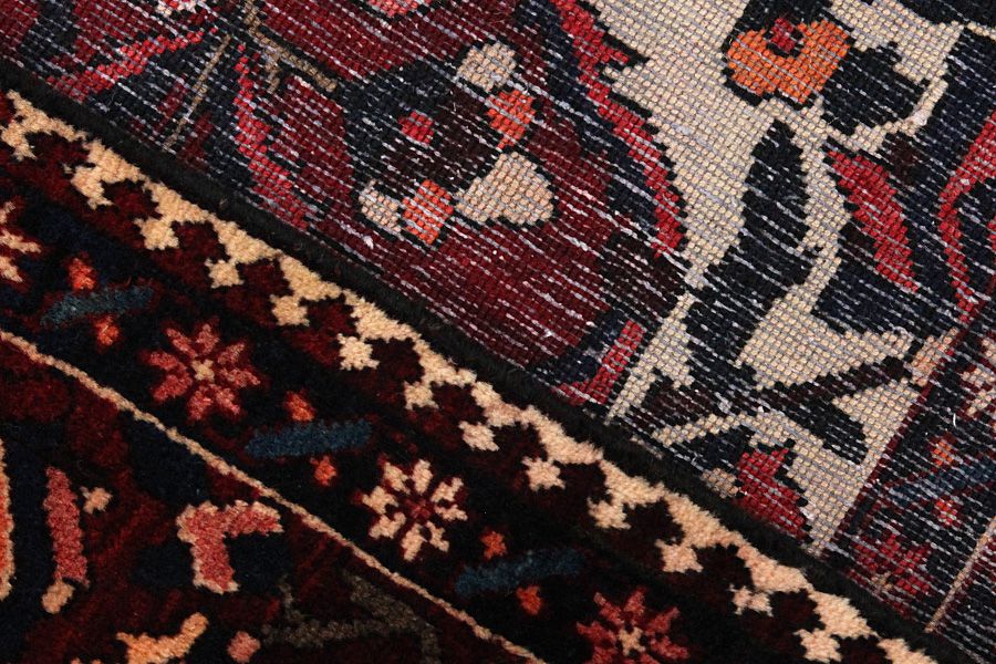 Bakhtiari Persian Carpet 318x210 - Picture 5