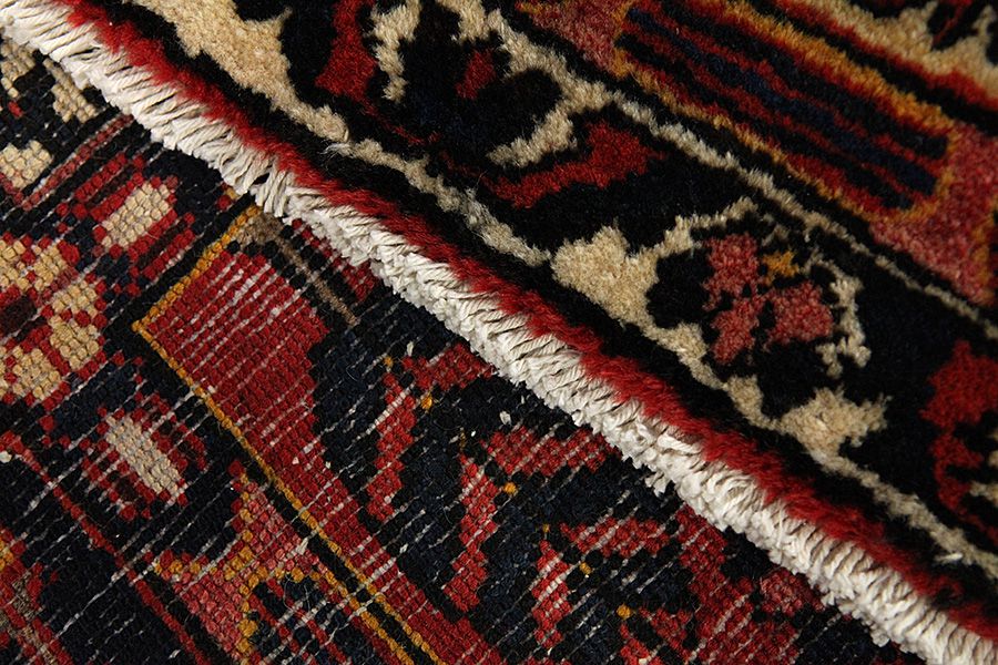 Bakhtiari Persian Carpet 240x150 - Picture 5