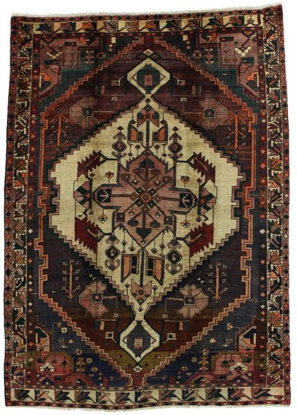 Lori - Bakhtiari Persian Carpet 272x193