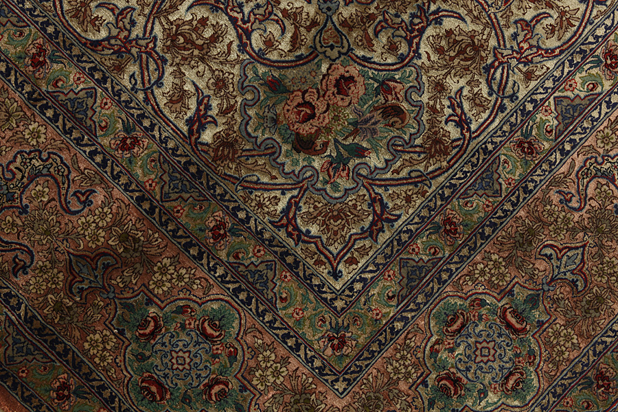 Isfahan Persian Carpet 307x202 - Picture 7