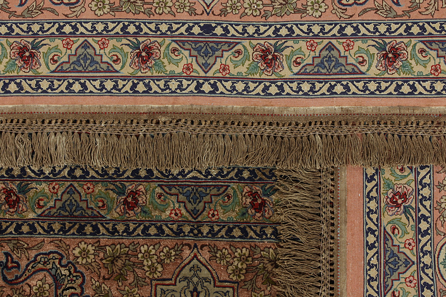 Isfahan Persian Carpet 307x202 - Picture 16